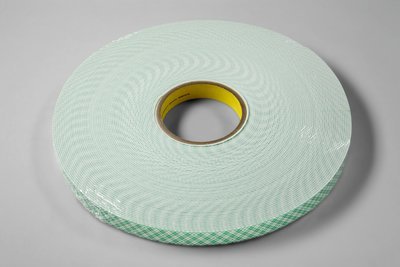 3 m(tm)双涂层聚氨酯泡沫胶带4026 w白色,.75年x 5.
